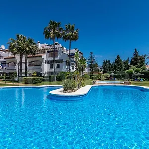  Apartment Solguest A 7 Minutos De Puerto Banus 1ª Linea Playa!!! Spain